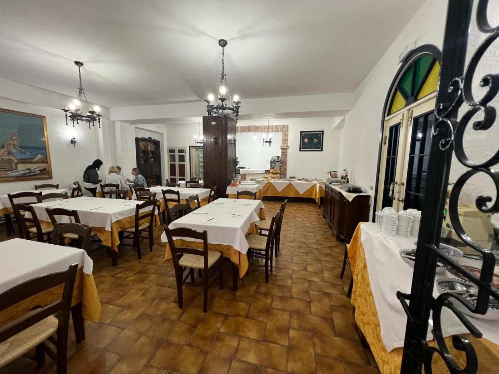 Hotel Fernanda Letoianni